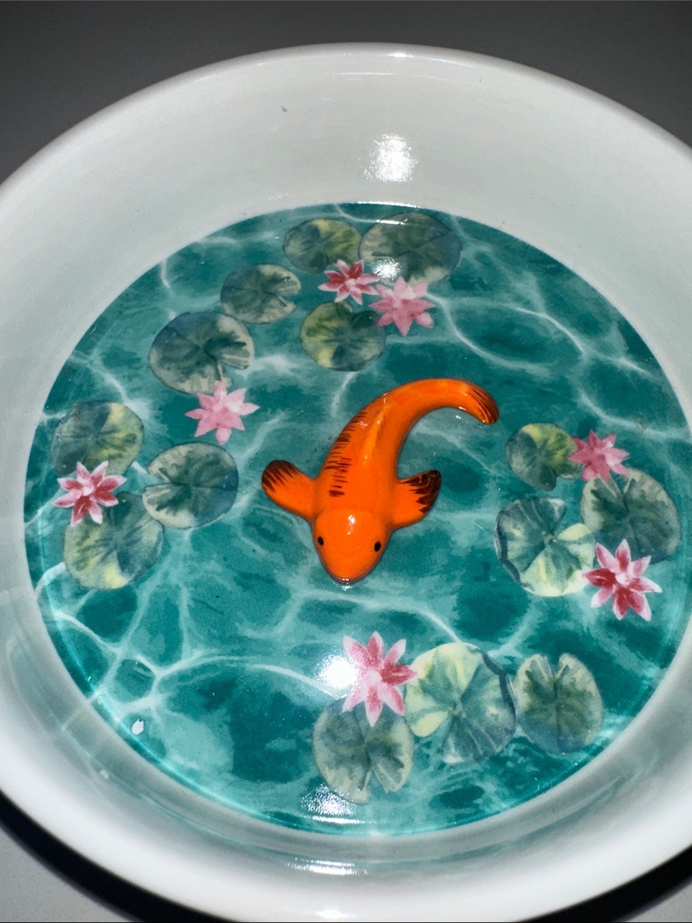 Kensie White Ceramic Bowl with Turquoise Floral Interior and Orange Fish - Picture 4 of 4
